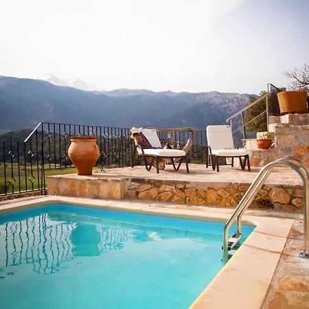 Stone Built Villa Galatia, Poolside & Perfect View Kares ภายนอก รูปภาพ